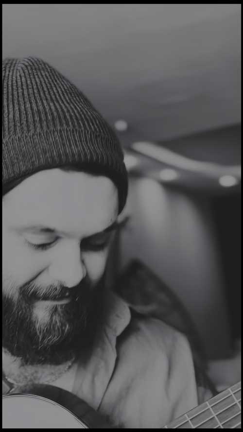 دانلود آهنگ جدید سینا پارسیان به نام این راهش نیست