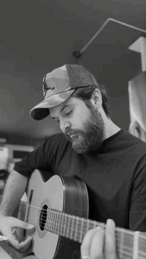 دانلود آهنگ جدید سینا پارسیان به نام منفی پنج